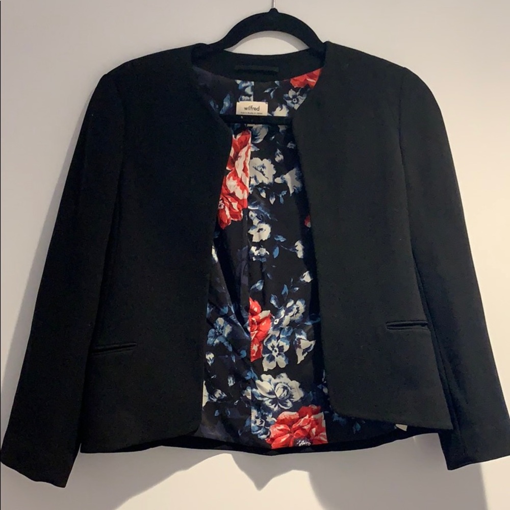 Aritzia Wilfred Jacket
